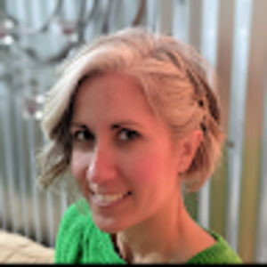 Meet your Posher, Elisa